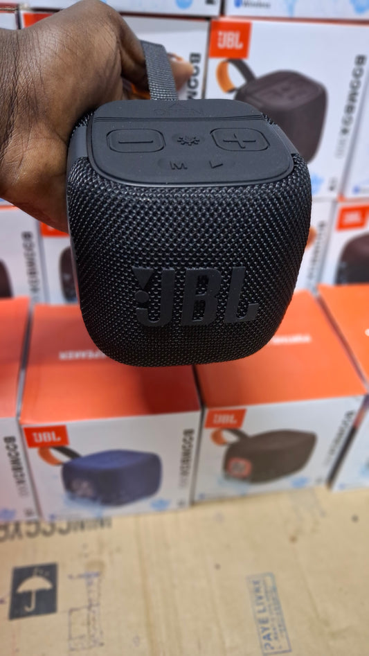 BOMBOX X900